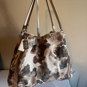 Coach Madison Phoebe Floral Camo Purse